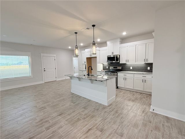 159 N Banner Avenue, Farmington, AR 72730