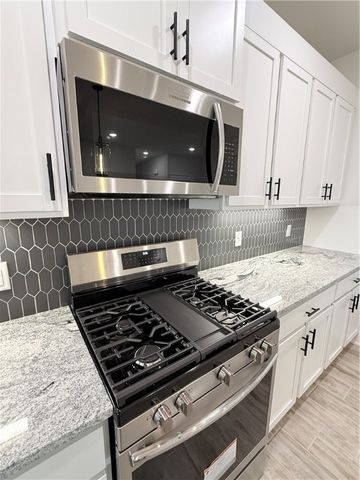 159 N Banner Avenue, Farmington, AR 72730