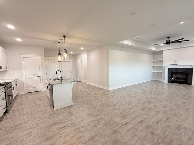 159 N Banner Avenue, Farmington, AR 72730