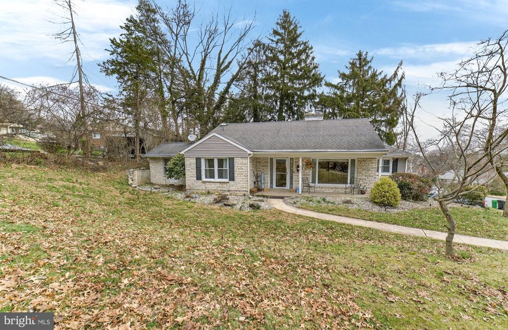 311 LYNOAK AVE, Reading, PA 19607