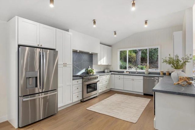 1211 La Granada Dr, San Marcos, CA 92078