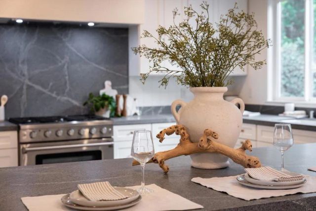 1211 La Granada Dr, San Marcos, CA 92078