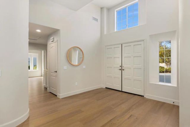 1211 La Granada Dr, San Marcos, CA 92078