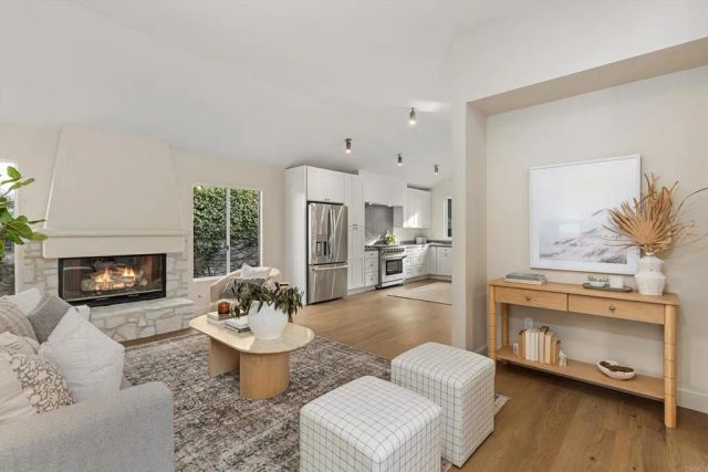 1211 La Granada Dr, San Marcos, CA 92078