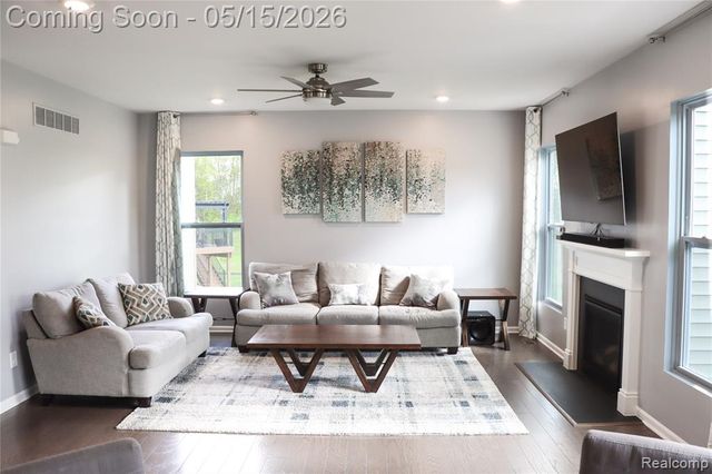 9650 Kylie Drive, Brighton, MI 48116