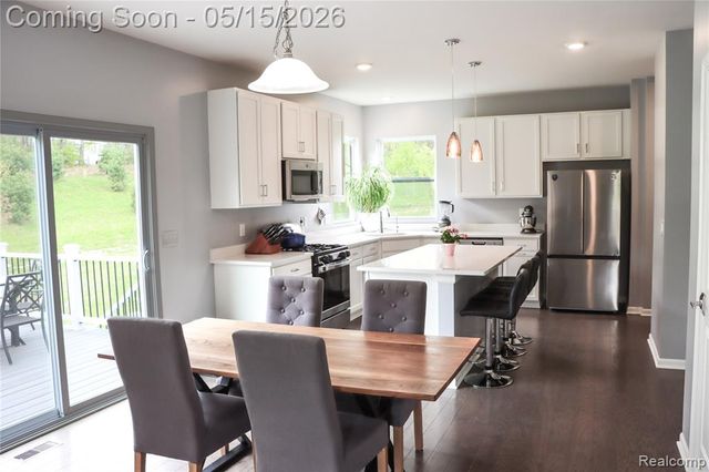 9650 Kylie Drive, Brighton, MI 48116