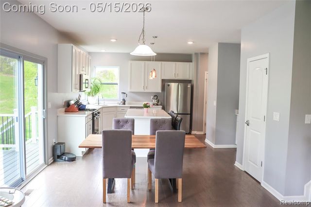 9650 Kylie Drive, Brighton, MI 48116