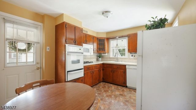 11 Munsee Dr, Cranford Twp., NJ 07016