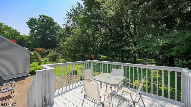 11 Munsee Dr, Cranford Twp., NJ 07016