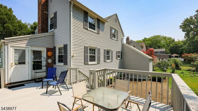 11 Munsee Dr, Cranford Twp., NJ 07016