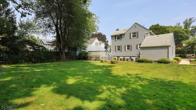 11 Munsee Dr, Cranford Twp., NJ 07016