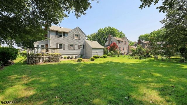 11 Munsee Dr, Cranford Twp., NJ 07016