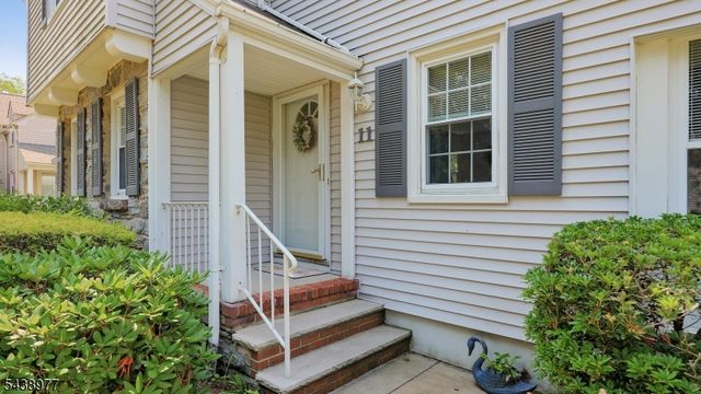 11 Munsee Dr, Cranford Twp., NJ 07016
