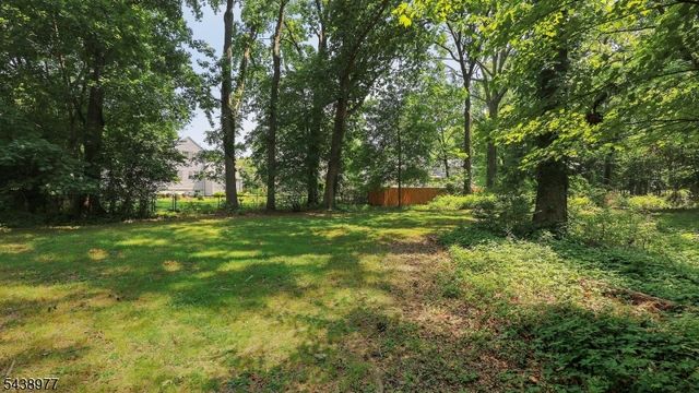 11 Munsee Dr, Cranford Twp., NJ 07016