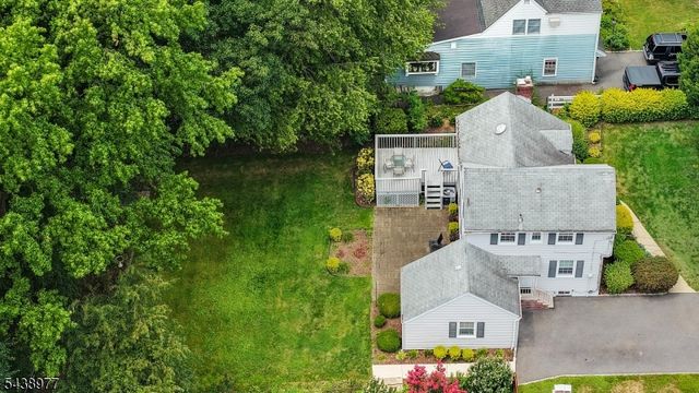 11 Munsee Dr, Cranford Twp., NJ 07016
