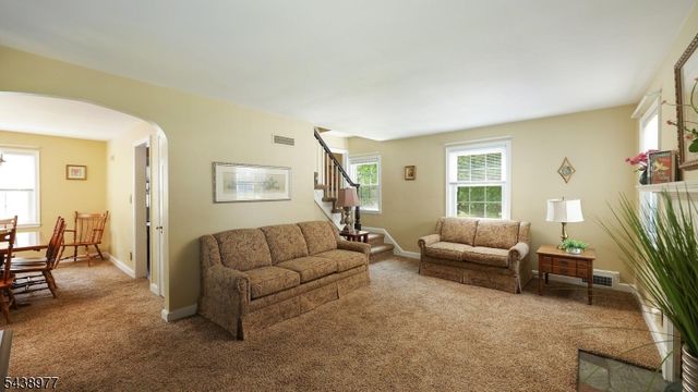 11 Munsee Dr, Cranford Twp., NJ 07016