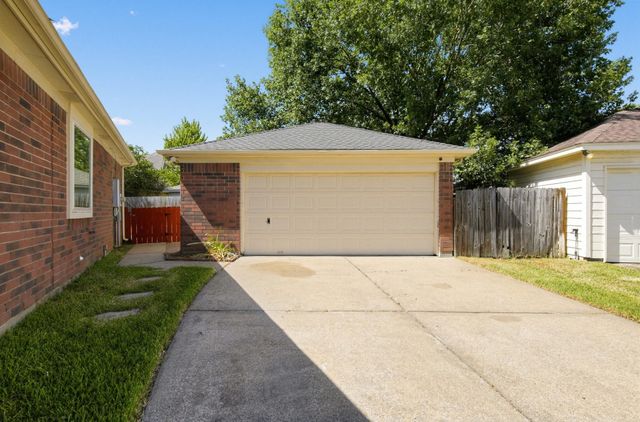19034 Canyon River Lane, Houston, TX 77084