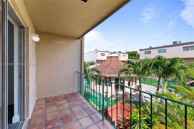 840 SW 105th Ave 310, Miami, FL 33174