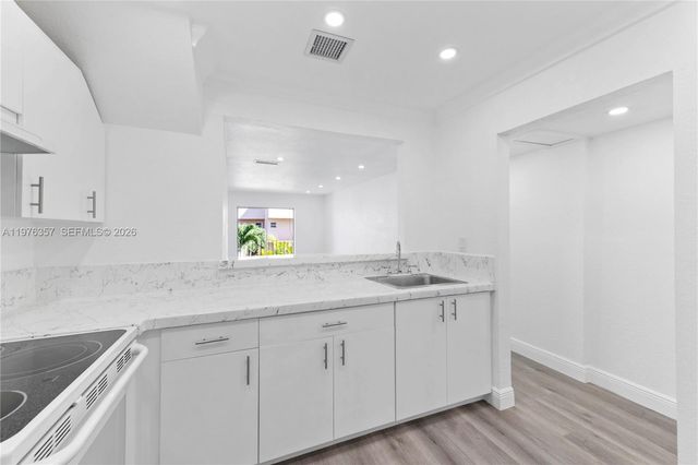 840 SW 105th Ave 310, Miami, FL 33174