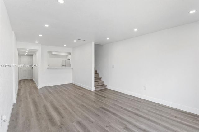 840 SW 105th Ave 310, Miami, FL 33174