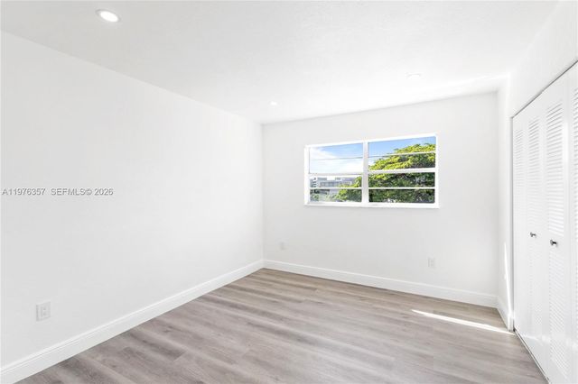 840 SW 105th Ave 310, Miami, FL 33174