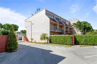 840 SW 105th Ave 310, Miami, FL 33174
