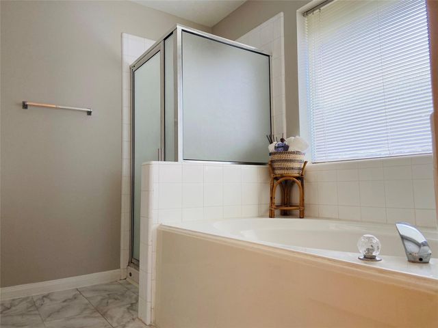 1404 Helmsley Drive, Rosenberg, TX 77471