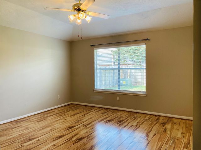 1404 Helmsley Drive, Rosenberg, TX 77471