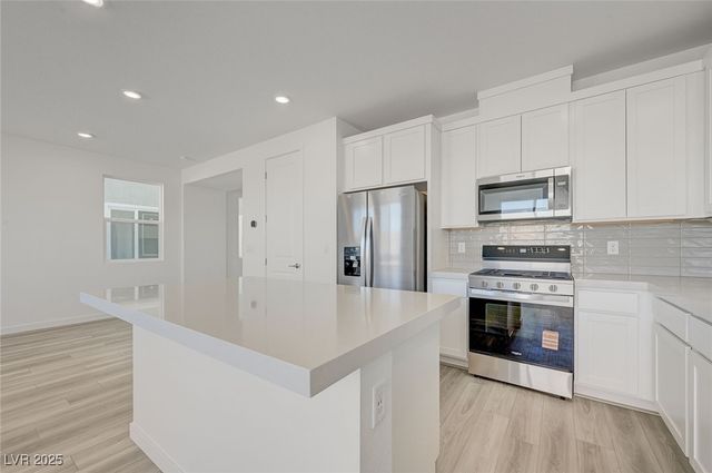 8484 West Agate Avenue, Las Vegas, NV 89113