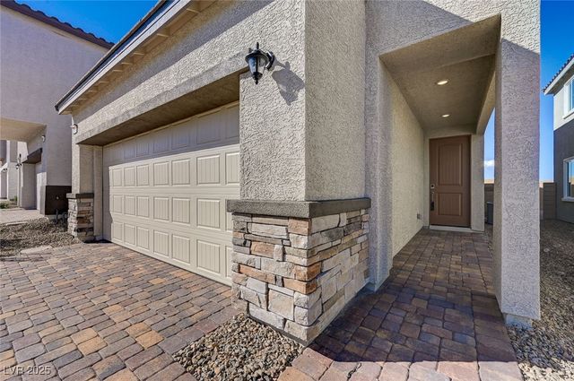 8484 West Agate Avenue, Las Vegas, NV 89113