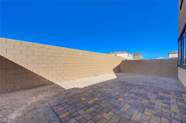 8484 West Agate Avenue, Las Vegas, NV 89113