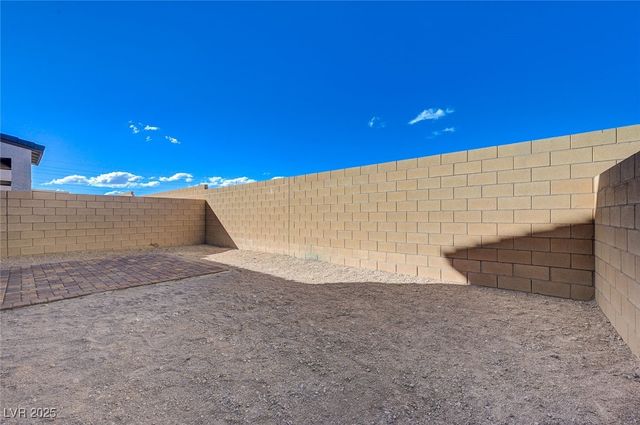 8484 West Agate Avenue, Las Vegas, NV 89113