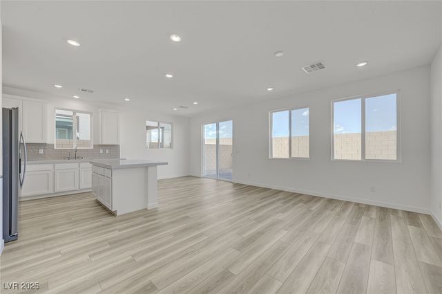 8484 West Agate Avenue, Las Vegas, NV 89113