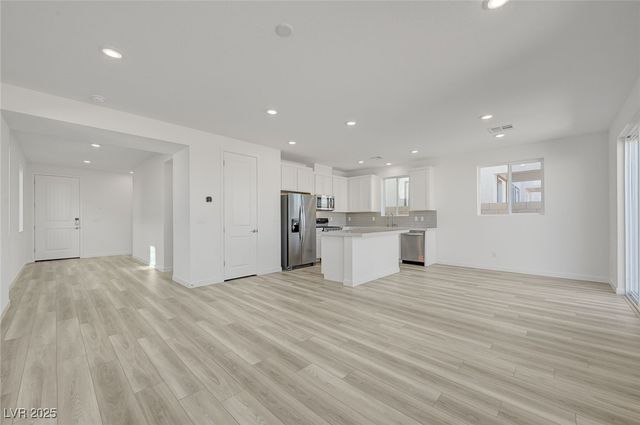 8484 West Agate Avenue, Las Vegas, NV 89113