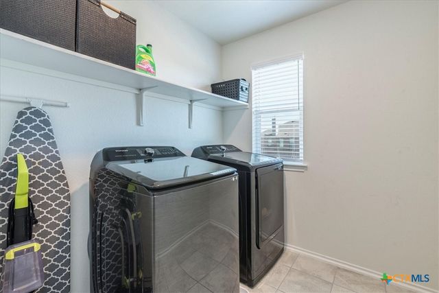 185 Six Shooter Drive, Kyle, TX 78640