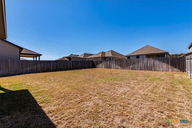 185 Six Shooter Drive, Kyle, TX 78640