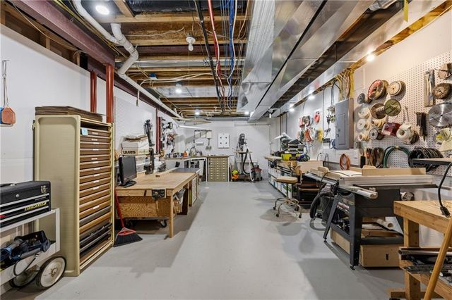 15212 S Greenwood Street 2001, Olathe, KS 66062