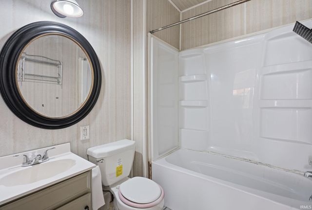 609 H Street, Bedford, IN 47421