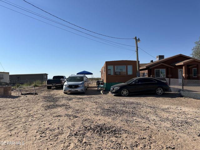 15000 ARKMONK Avenue, El Paso, TX 79928