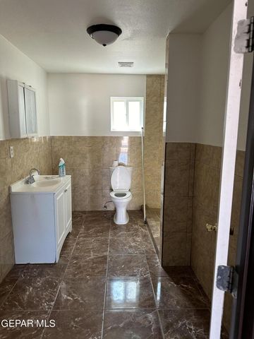 15000 ARKMONK Avenue, El Paso, TX 79928