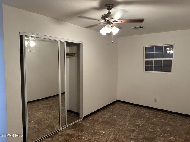 15000 ARKMONK Avenue, El Paso, TX 79928