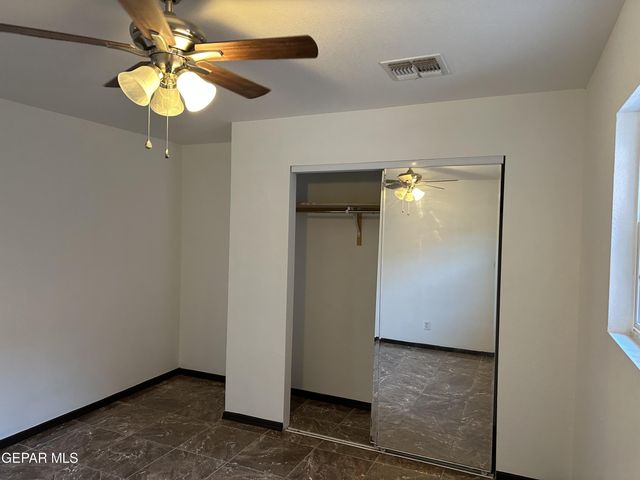 15000 ARKMONK Avenue, El Paso, TX 79928