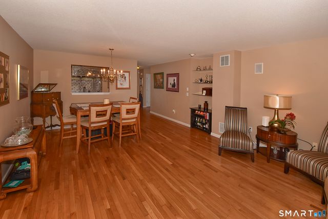 266 Kings Landing 266, Windsor, CT 06095