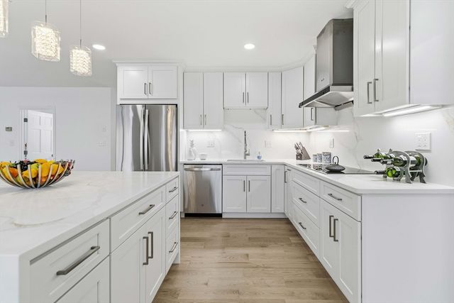 183 Gardner St, Hingham, MA 02043