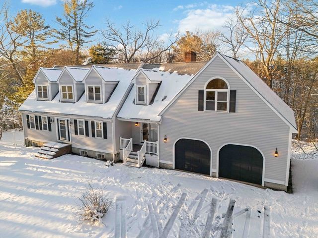 183 Gardner St, Hingham, MA 02043