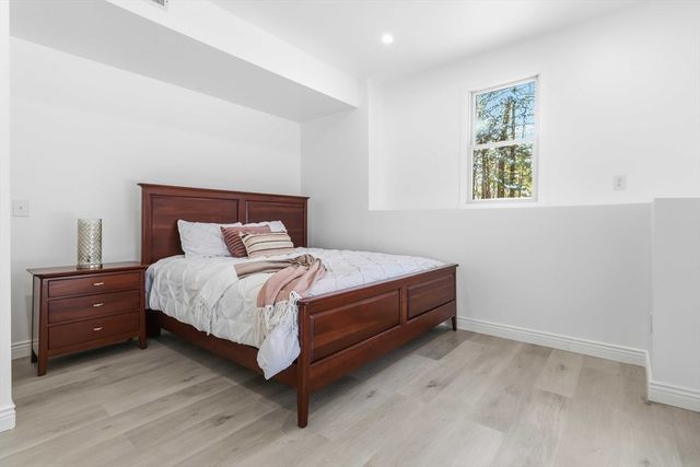 183 Gardner St, Hingham, MA 02043