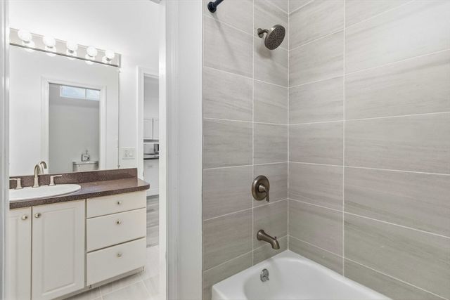 183 Gardner St, Hingham, MA 02043