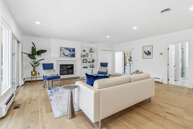 183 Gardner St, Hingham, MA 02043