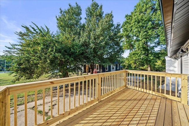 40 Eastern Avenue, Elsmere, KY 41018