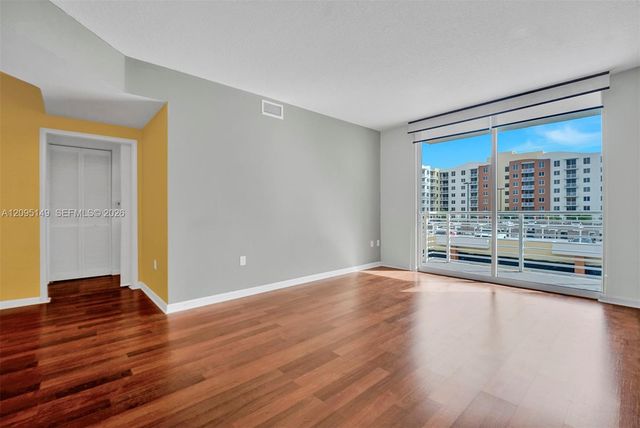 2775 NE 187th Street 623, Aventura, FL 33180